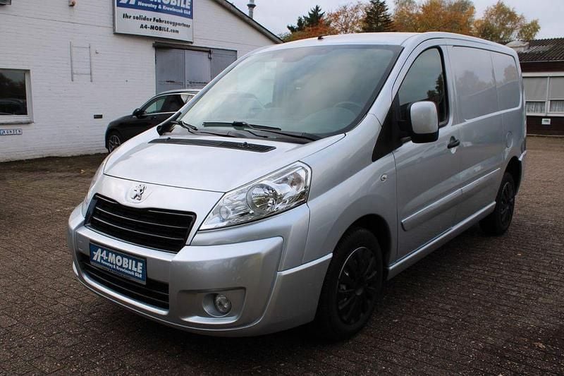 Gebraucht Peugeot Expert 128 PS (94 kW) 2016 Grau Van
