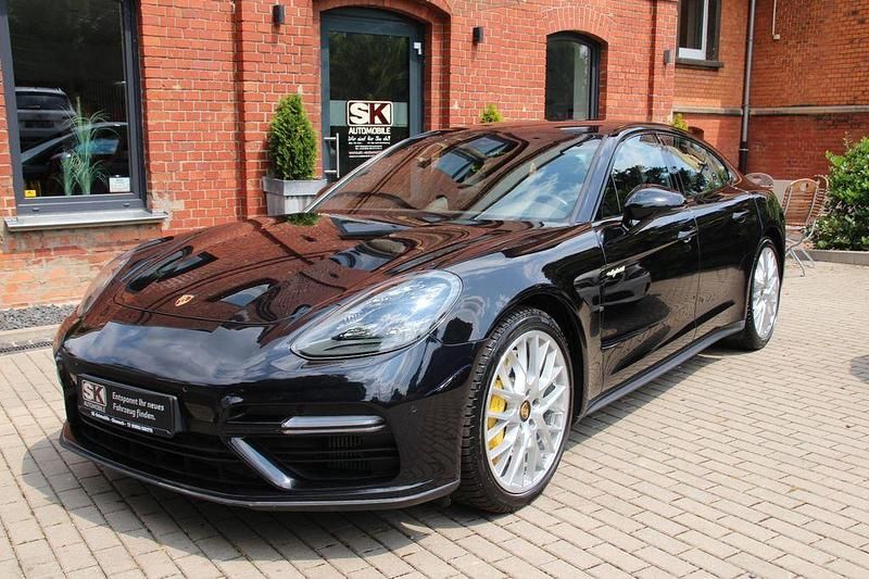 Schwarz Gebraucht 2018 Porsche Panamera Turbo S Limousine | 85.700 € - Bild 1/4