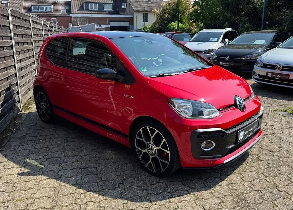 Używany VW up! Beats 116 KM (85 kW) 2017 Czerwony Hatchback