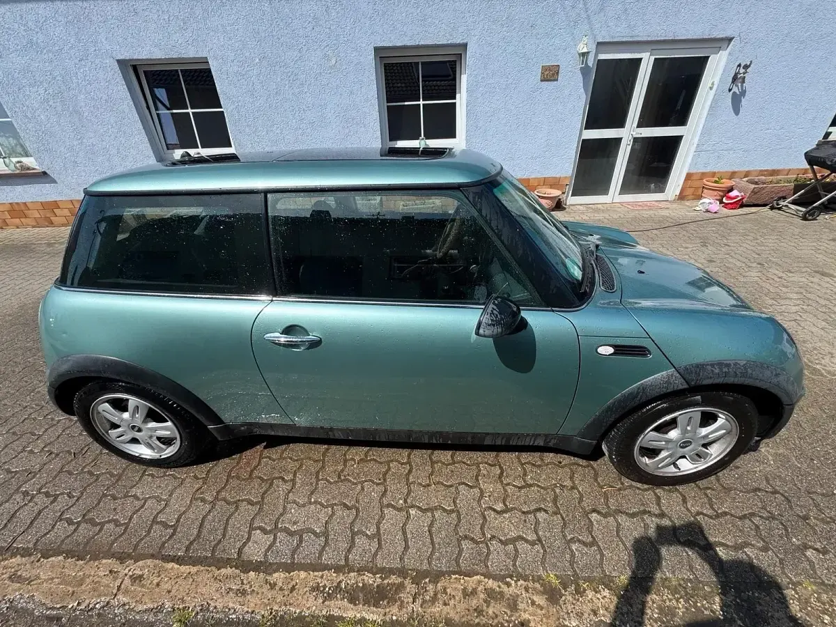 Second-hand Mini ONE 90 CP (66 kW) 2002 Verde Hatchback