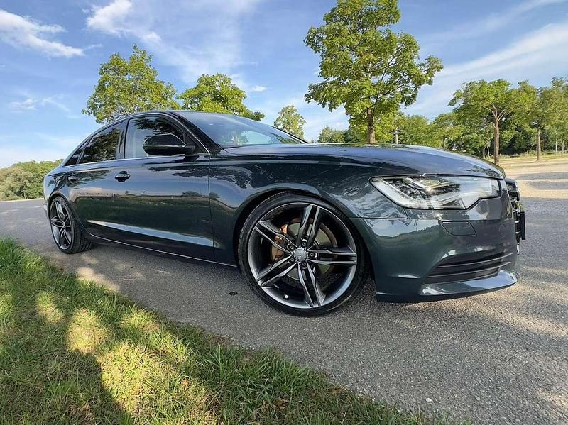 Gebraucht Audi A6 204 PS (150 kW) 2014 Blau Limousine