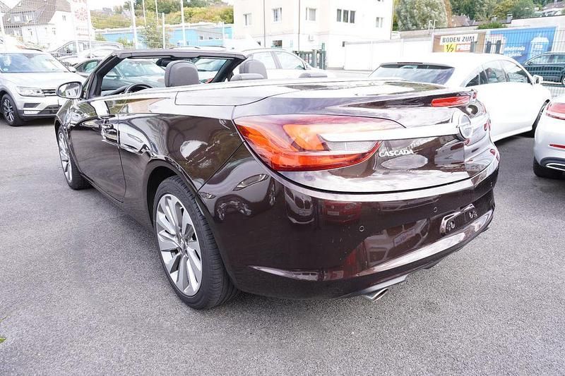 Gebraucht Opel Cascada Innovation 140 PS (102 kW) 2014 Braun Cabrio