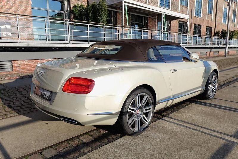 Gebraucht Bentley Continental GT Convertible 559 PS (411 kW) 2012 Beige Cabrio