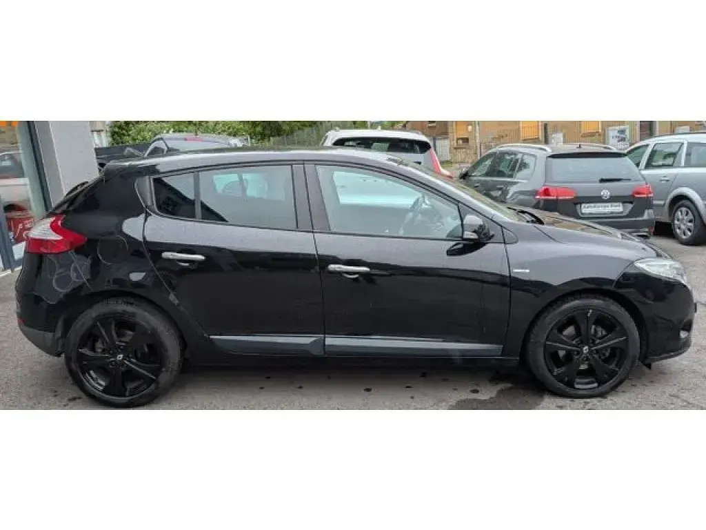 Gebraucht Renault Mégane Bose Edition 131 PS (96 kW) 2011 Unbekannt (metallic) Limousine