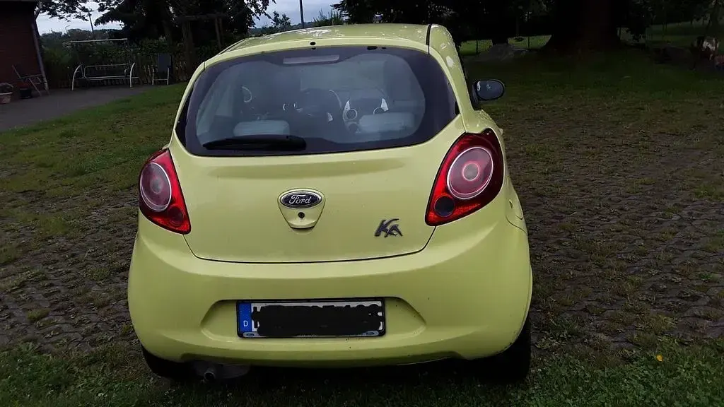 Gebraucht Ford Ka Trend 69 PS (50 kW) 2009 Gelb Kleinwagen