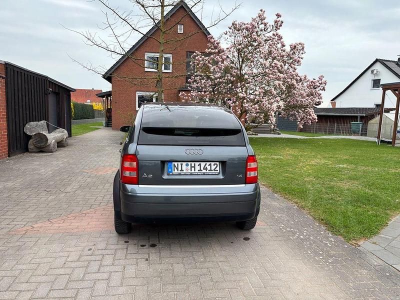 Second-hand Audi A2 75 CP (55 kW) 2002 Gri Hatchback