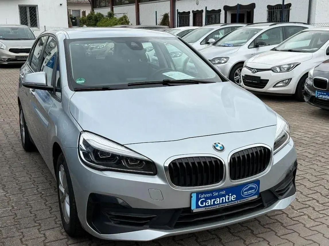 Gebraucht BMW 218 Advantage 140 PS (102 kW) 2019 Silber Kombi