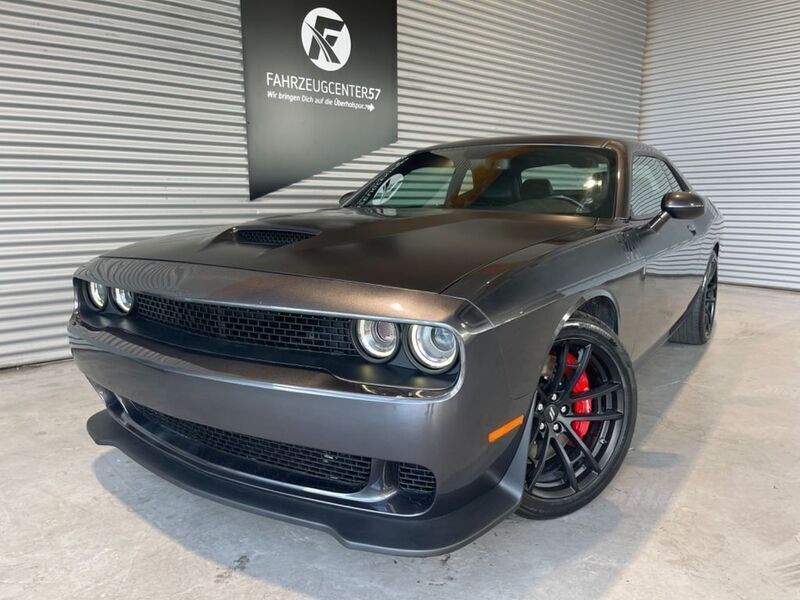 Grau Gebraucht 2018 Dodge Challenger Coupé | 36.900 € (Fairer Preis) - Bild 1/4
