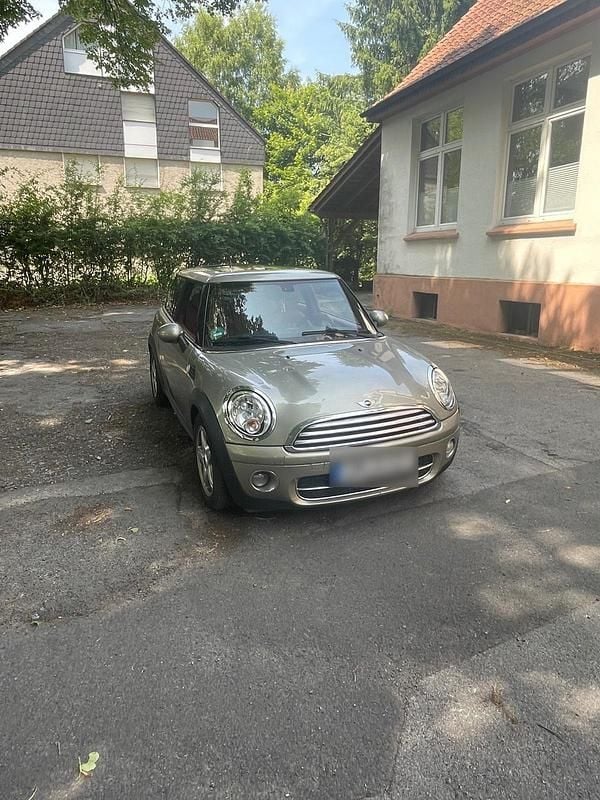 Grau Gebraucht 2008 Mini Cooper D Kleinwagen | 2.600 € (Fairer Preis) - Bild 1/4