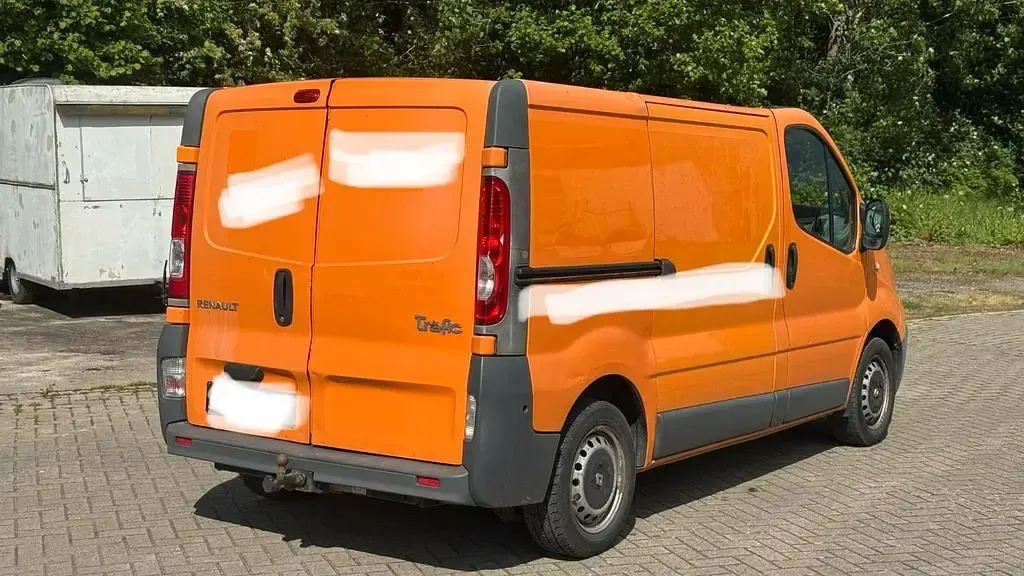 Brugt Renault Trafic 90 HK (66 kW) 2008 Orange MPV