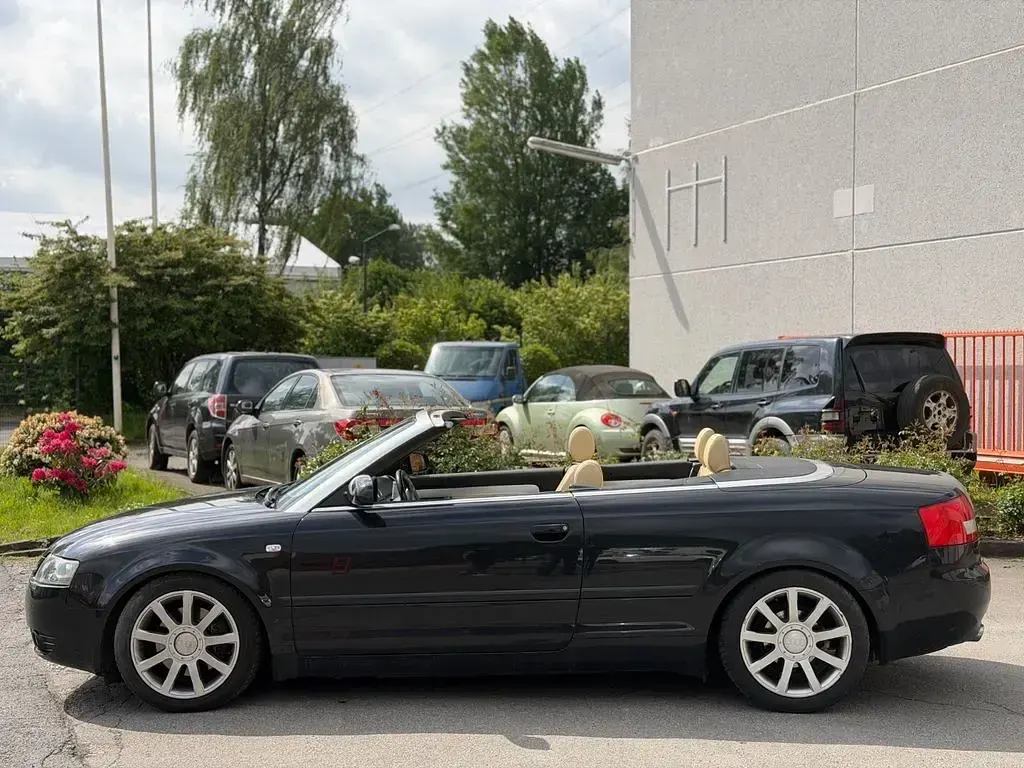 Używany Audi A4 Cabriolet Sport 170 KM (125 kW) 2005 Czarny Kabriolet