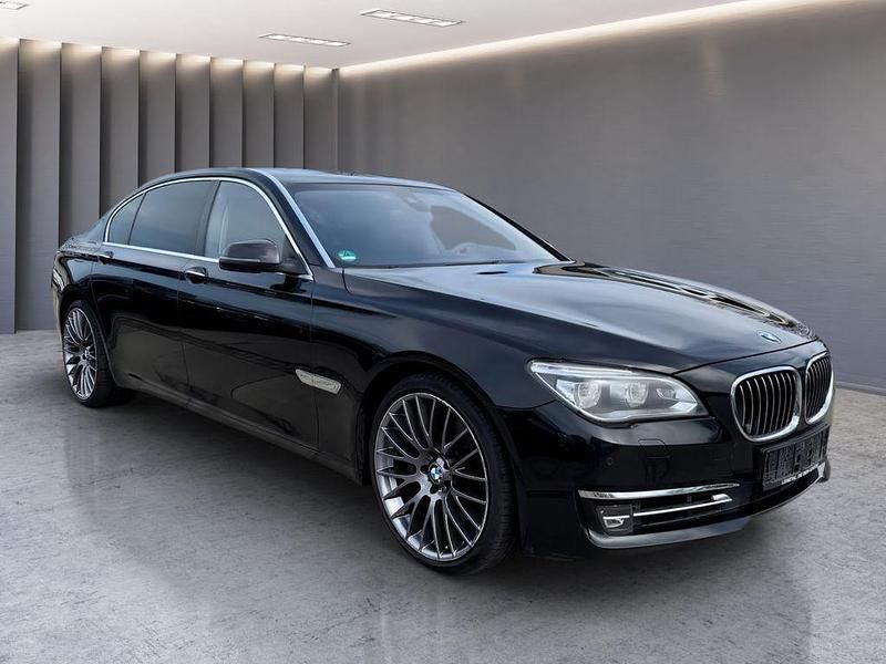 Schwarz Gebraucht 2012 BMW 760L Exclusive Limousine | 24.900 € (Superpreis) - Bild 1/4