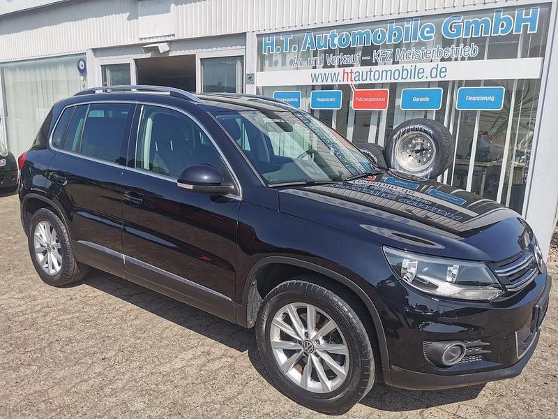 Schwarz Gebraucht 2012 VW Tiguan Sportline SUV | 9.600 € (Fairer Preis) - Bild 1/4
