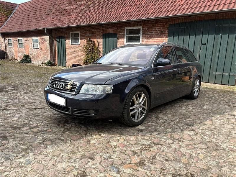Gebraucht Audi A4 220 PS (161 kW) 2002 Blau Kombi