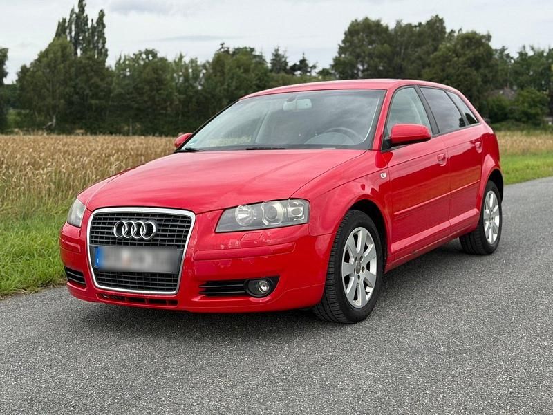 Rot Gebraucht 2005 Audi A3 Sportback Limousine | 2.500 € (Guter Preis) - Bild 1/4