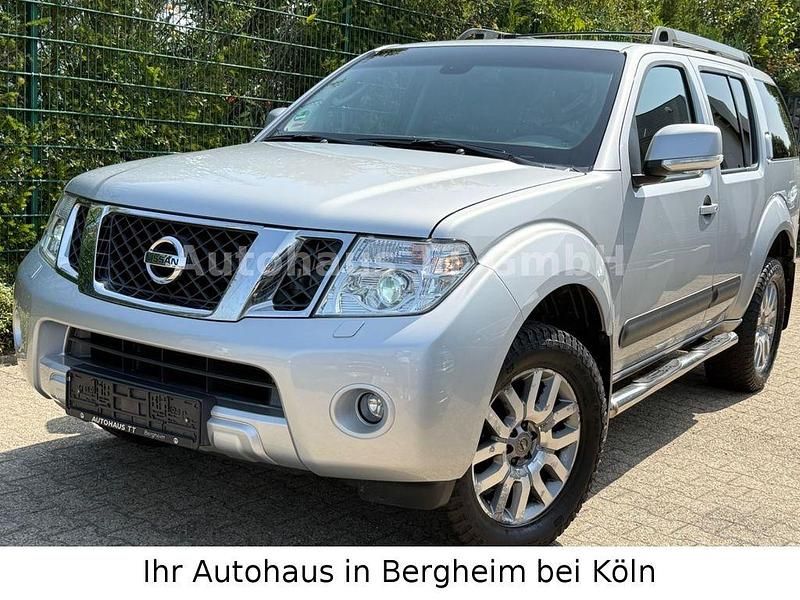 Silber Gebraucht 2014 Nissan Pathfinder Platinum SUV | 22.950 € (Fairer Preis) - Bild 1/4