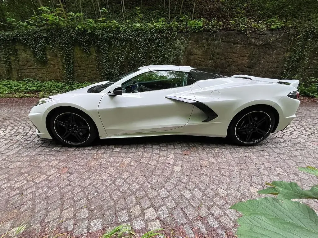 Gebraucht Corvette Stingray 481 PS (353 kW) 2023 Weiß Cabrio