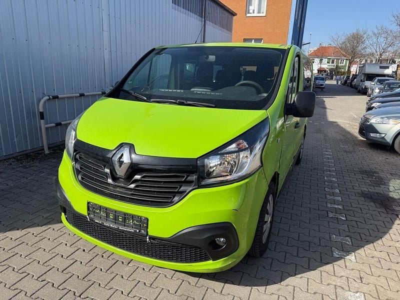 Gebraucht Renault Trafic 125 PS (91 kW) 2016 Grün Van / Kleinbus