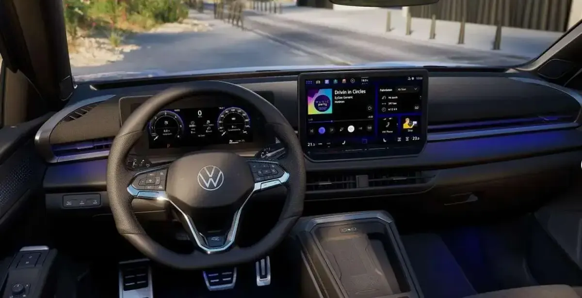 Neu VW T-Roc R-line 150 PS (110 kW) 2026 Wolf gray metallic SUV