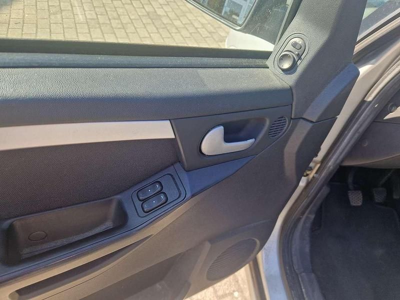 Gebraucht Opel Meriva Cosmo 101 PS (74 kW) 2005 Other Van / Kleinbus