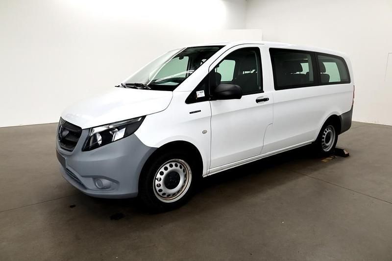 Arktikweiß Gebraucht 2020 Mercedes e-Vito Van / Kleinbus | 21.810 € (Etwas zu teuer) - Bild 1/4