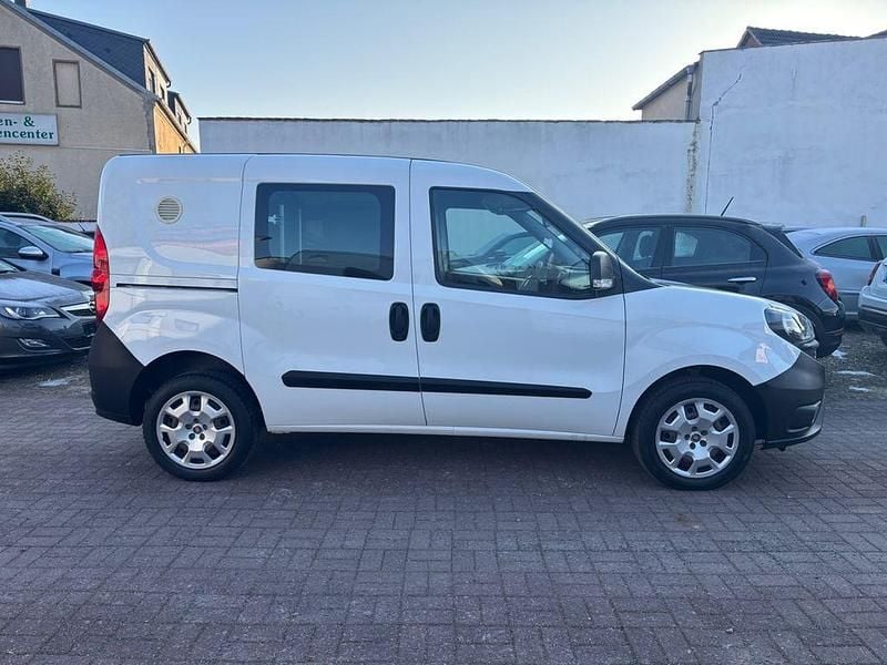 Gebraucht Fiat Doblò 120 PS (88 kW) 2020 Weiß Van / Kleinbus