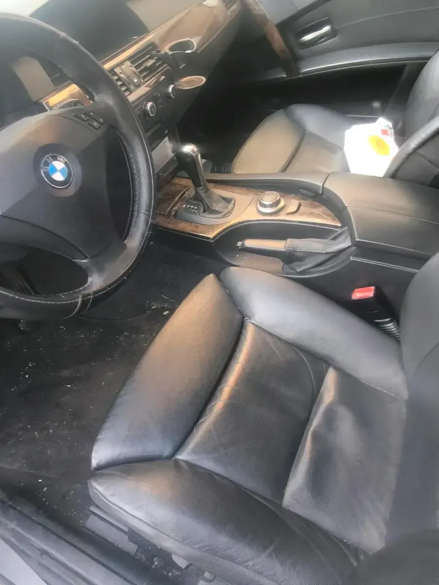 Gebraucht BMW 525 177 PS (130 kW) 2006 Grau Kombi