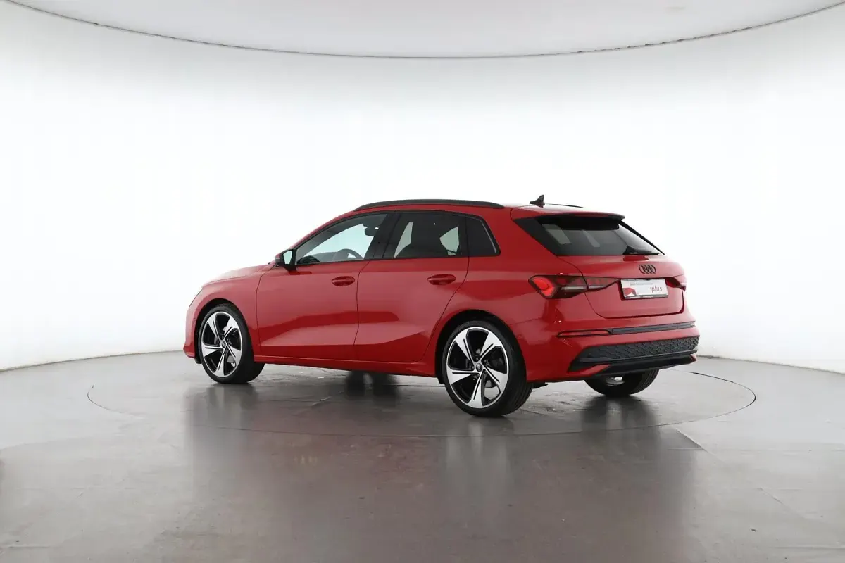 Gebraucht Audi A3 S-Line 150 PS (110 kW) 2025 Progressivrot