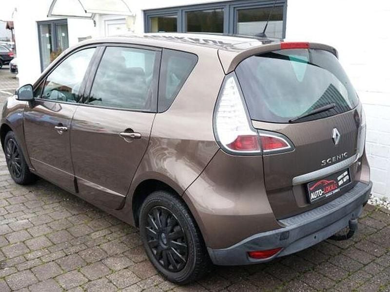 Gebraucht Renault Scénic III 132 PS (97 kW) 2013 Braun Limousine