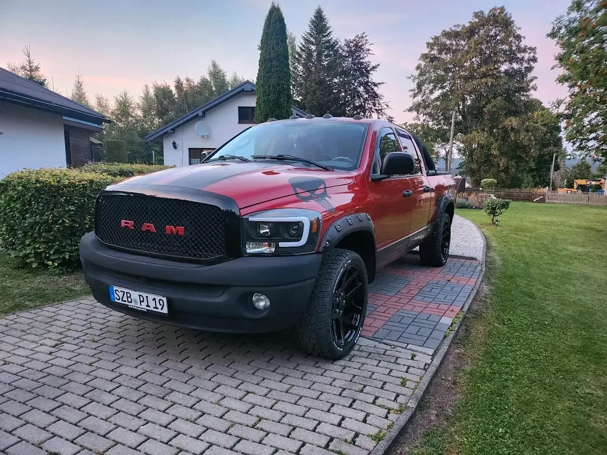 Gebraucht Dodge Ram 345 PS (253 kW) 2007 Rot Pickup