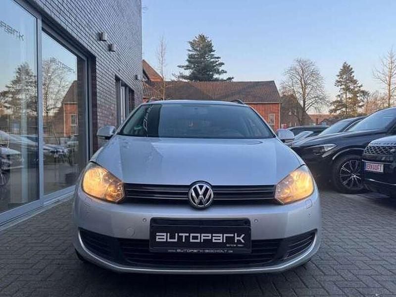 Gebraucht VW Golf VI Comfortline 105 PS (77 kW) 2010 Silber Kleinwagen