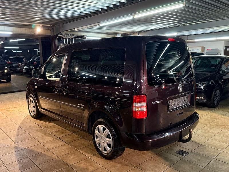 Gebraucht VW Caddy Trendline 105 PS (77 kW) 2014 Schwarz Van / Kleinbus