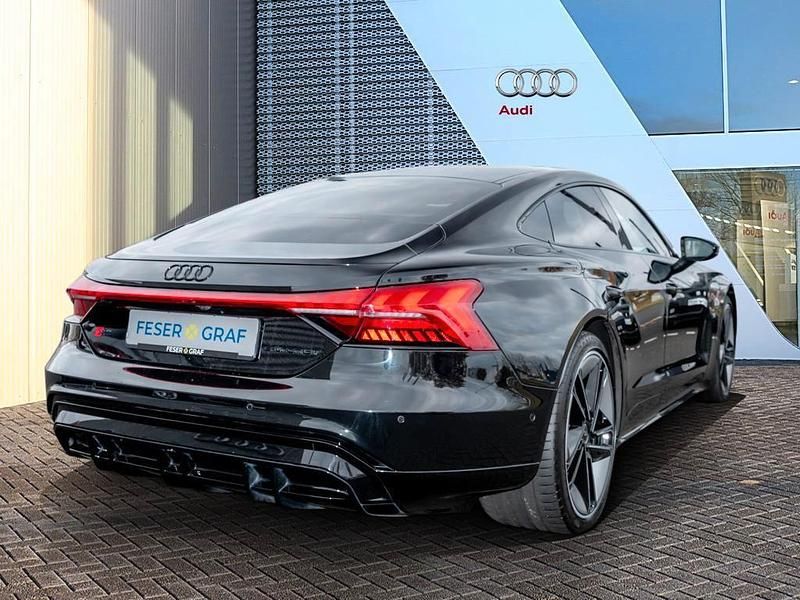 Gebraucht Audi e-tron Sport 439 kW (598 PS) 2022 Mythosschwarz metallic SUV