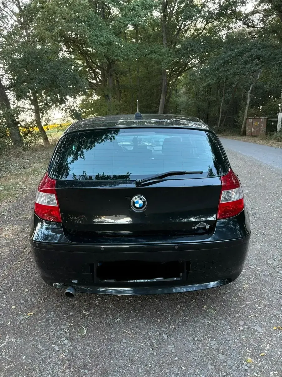 Gebraucht BMW 118 143 PS (105 kW) 2006 Schwarz Kleinwagen