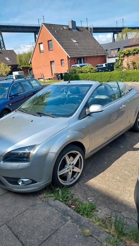 Silber Gebraucht 2008 Ford Focus Cabriolet Cabrio | 5.500 € (Teuer) - Bild 1/4