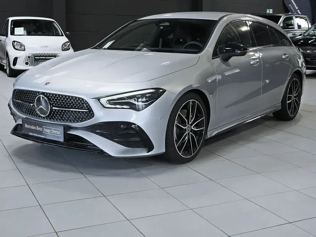 Gebraucht Mercedes CLA200 AMG 150 PS (110 kW) 2025 Metalliclack hightechsilber Kombi