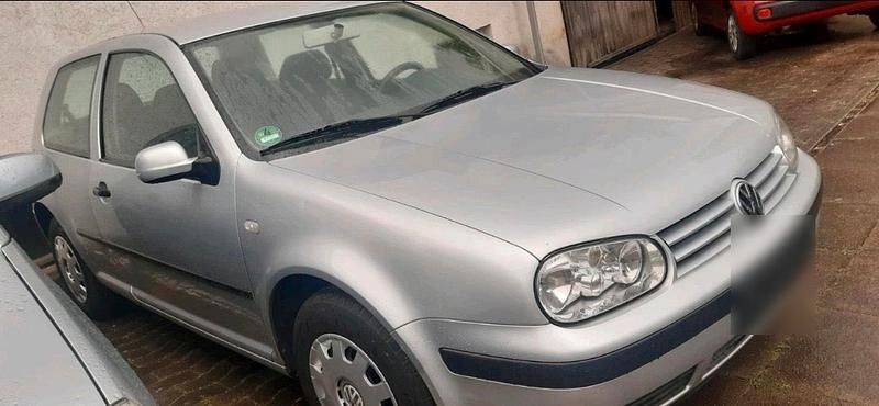 Gebraucht VW Golf 101 PS (74 kW) 2001 Silber Coupé