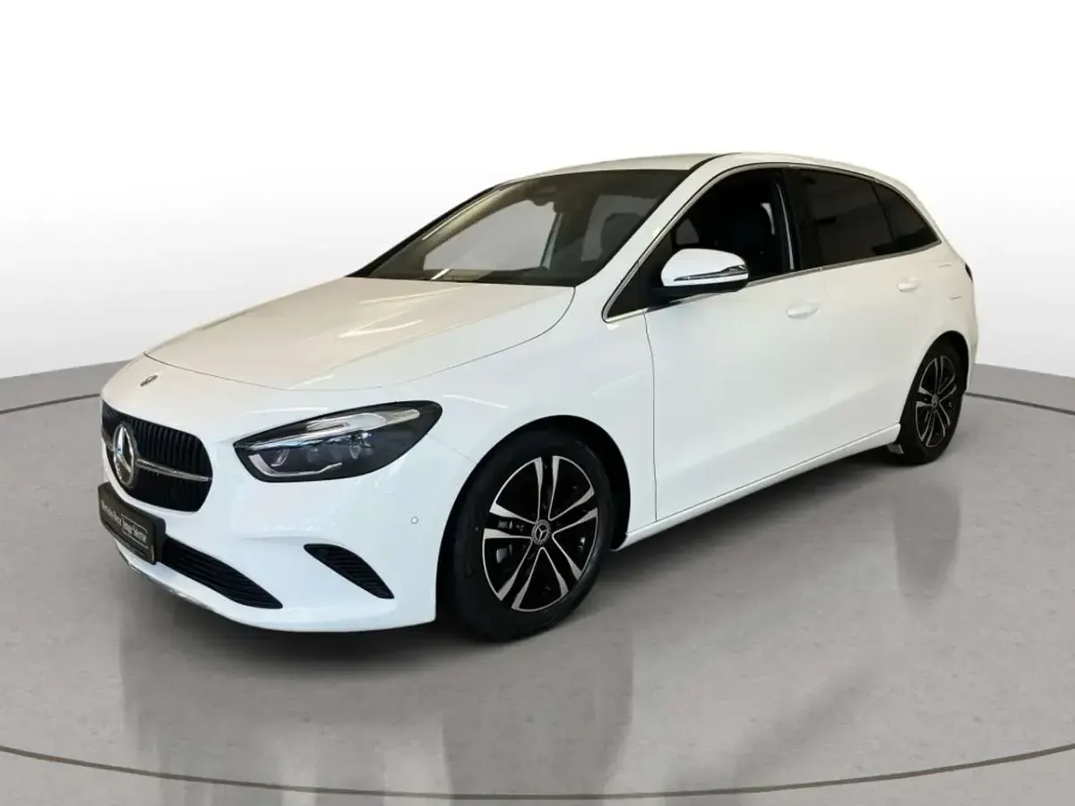 Gebraucht Mercedes B180 Progressive 136 PS (100 kW) 2025 Weiß Kleinwagen