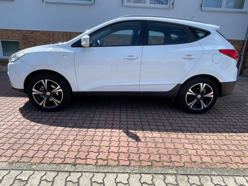 Gebraucht Hyundai ix35 Comfort 163 PS (119 kW) 2010 Weiß SUV
