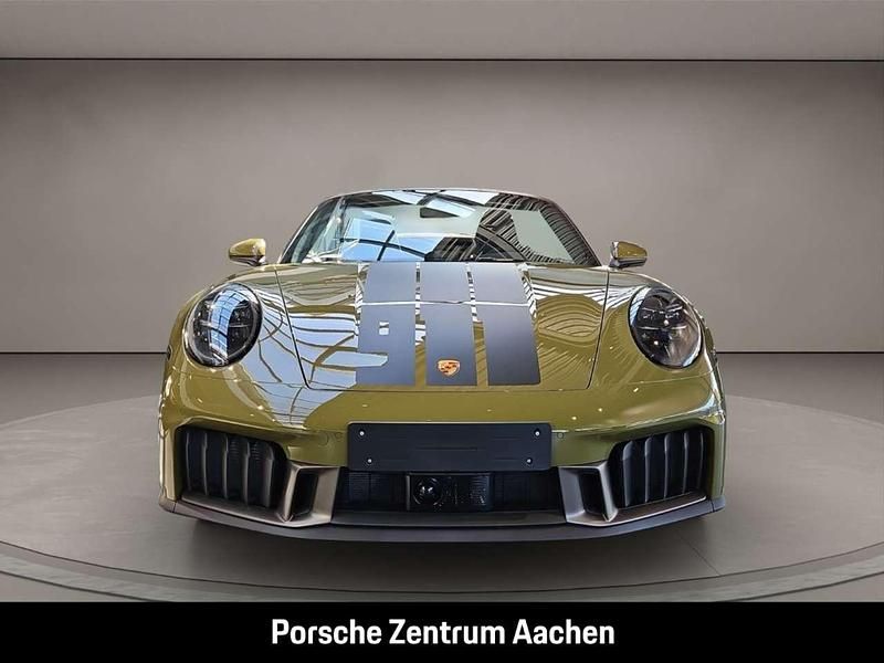 Neu Porsche 992 541 PS (397 kW) 2026 Gruen Cabrio