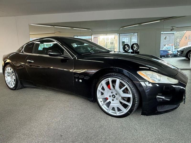 Gebraucht Maserati Granturismo 405 PS (297 kW) 2008 Schwarz (metallic) Coupé