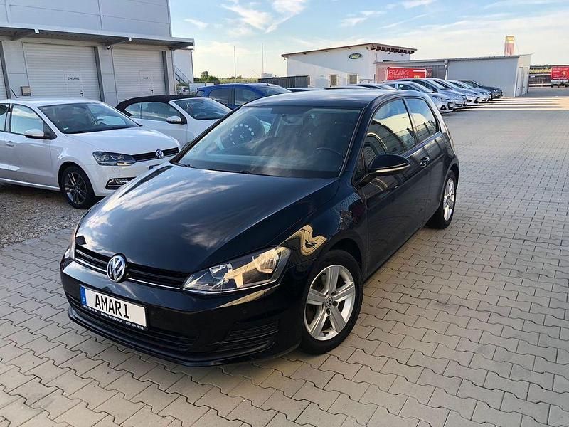 Schwarz Gebraucht 2013 VW Golf VII Trendline Limousine | 7.499 € (Fairer Preis) - Bild 1/4