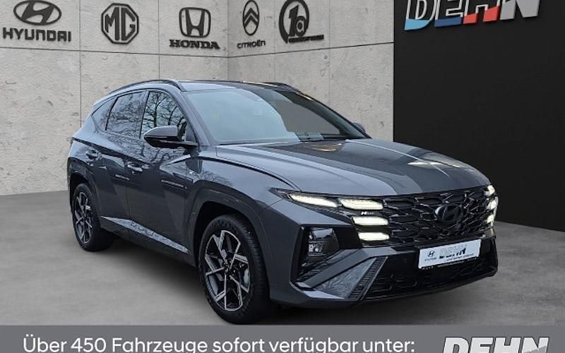 Grau Neu 2025 Hyundai Tucson N Line SUV | 38.270 € (Etwas zu teuer) - Bild 1/4