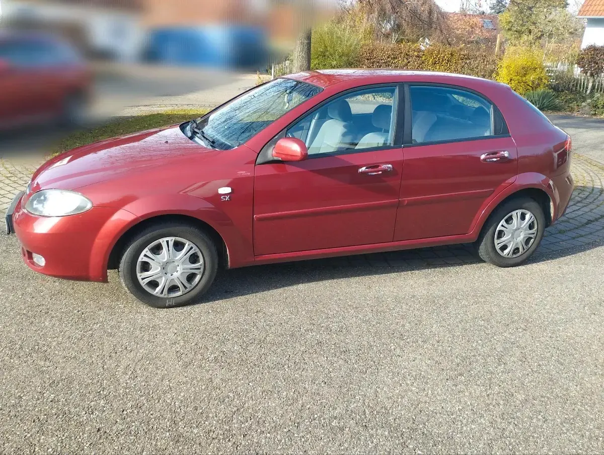 Gebraucht Chevrolet Lacetti 109 PS (80 kW) 2007 Rot Limousine