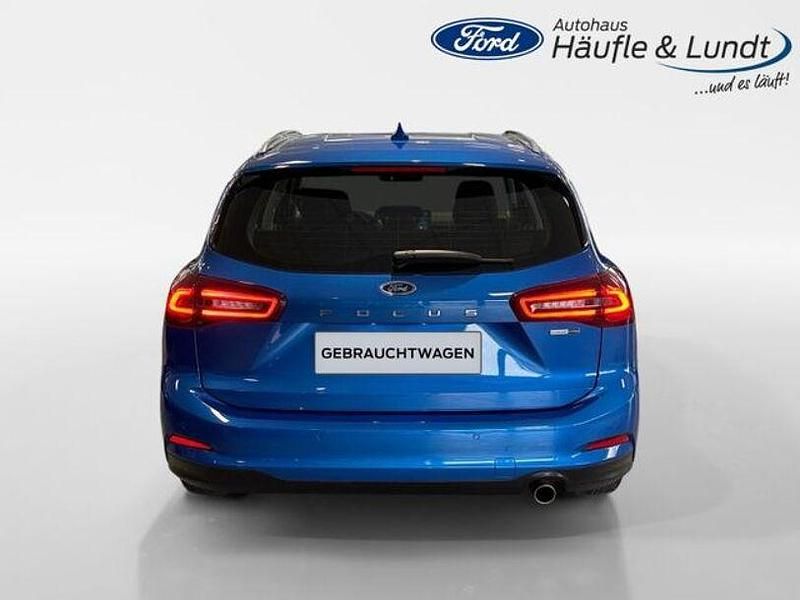 Gebraucht Ford Focus Titanium 155 PS (114 kW) 2023 Dynamicblau metallic Kombi