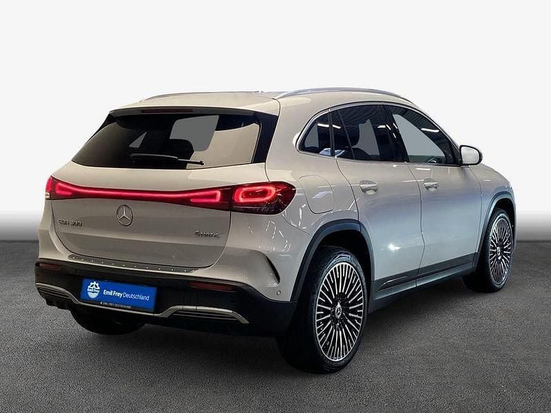 Gebraucht Mercedes EQA300 AMG 167 kW (228 PS) 2022 Digitalweiß metallic SUV