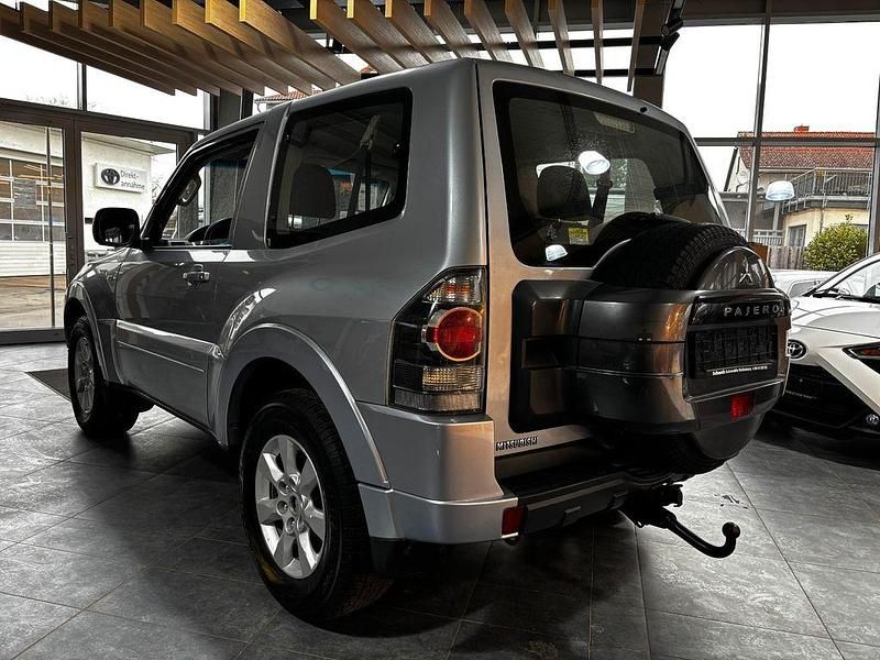 Gebraucht Mitsubishi Pajero 200 PS (147 kW) 2014 Silber SUV