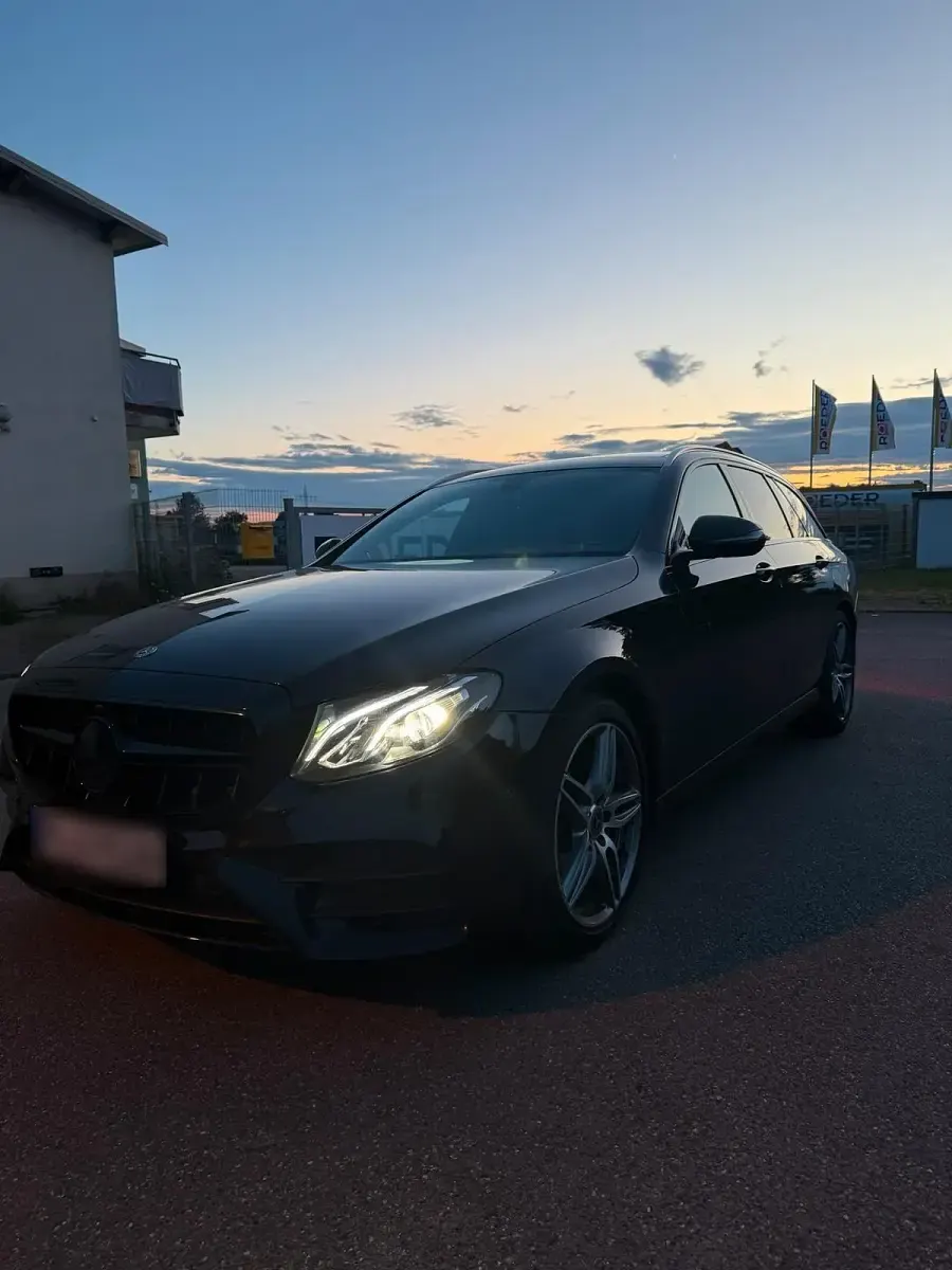 Brugt Mercedes E220 AMG 194 HK (142 kW) 2017 Sort Stationcar