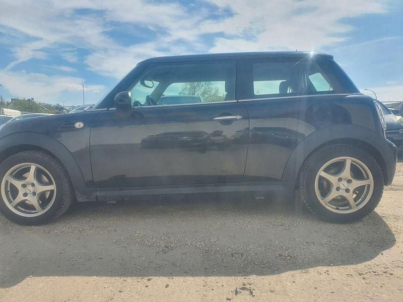 Gebraucht Mini Cooper 122 PS (89 kW) 2011 Schwarz Kleinwagen