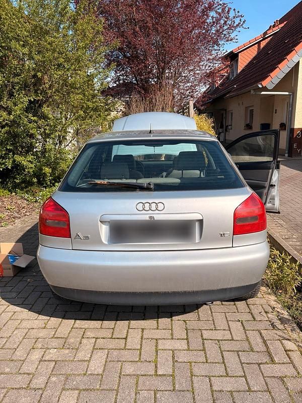 Usata Audi A3 101 CV (74 kW) 1999 Argento Utilitaria